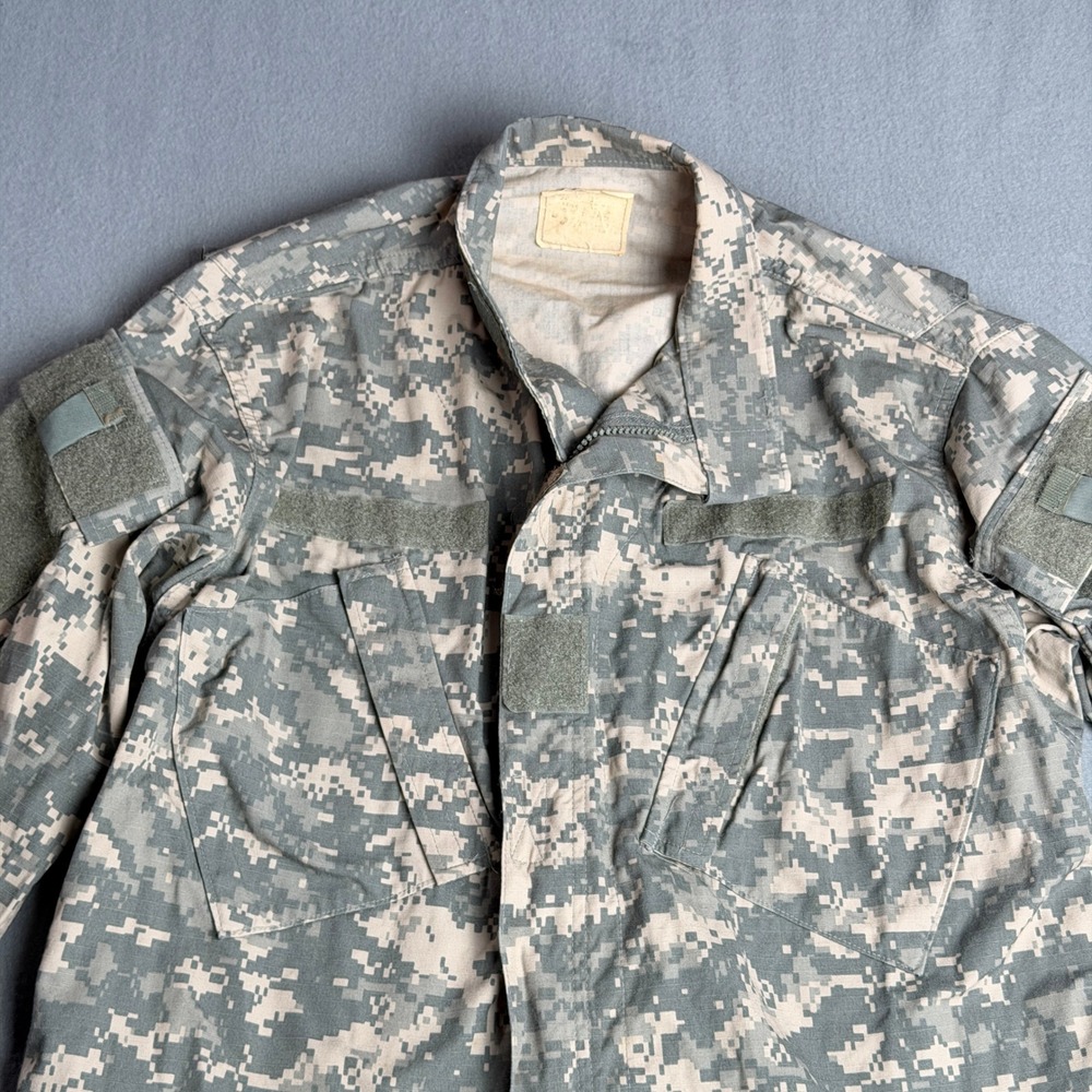 US Army ACU Digital Camo Combat Jacket UCP Military Field Coat Small Regular